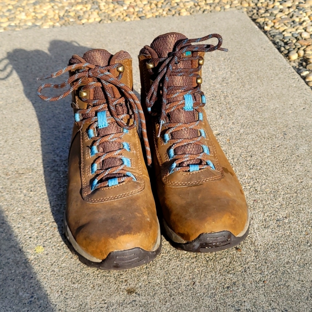 Merrels Women's vego leather waterproof mid